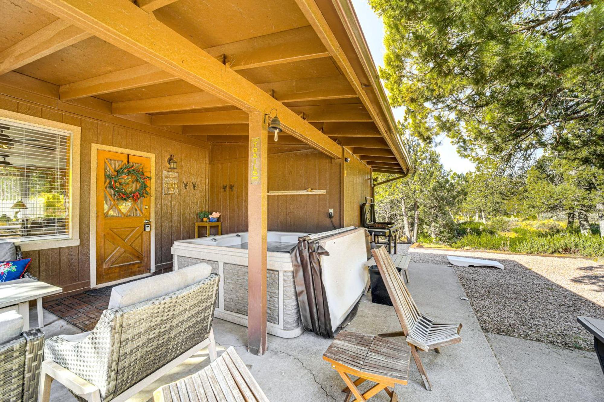 Peaceful Strawberry Cabin Fire Pit And Hot Tub Pine Exterior foto